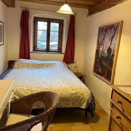 Einzeldenkmal In Der Altstadt Von Villa