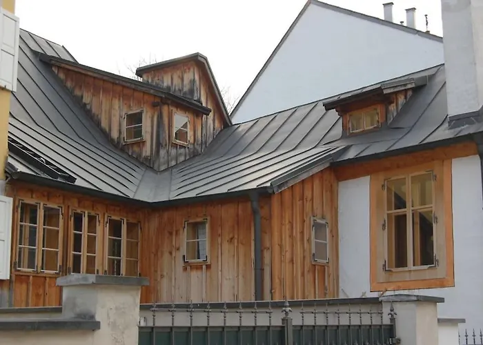 Einzeldenkmal In Der Altstadt Von Villa *
