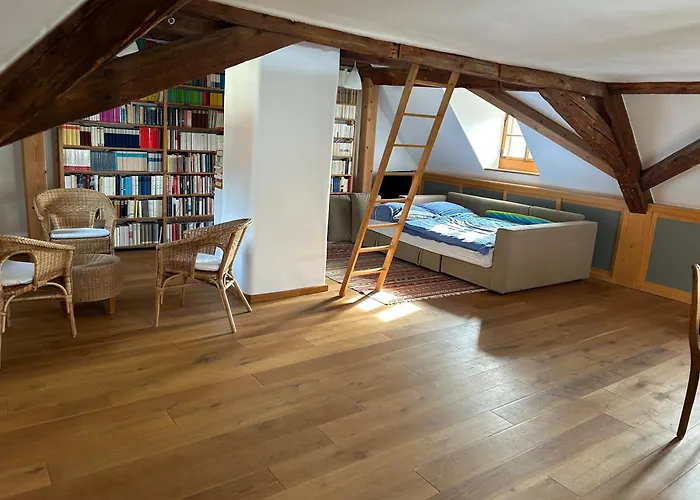 Einzeldenkmal In Der Altstadt Von Villa *