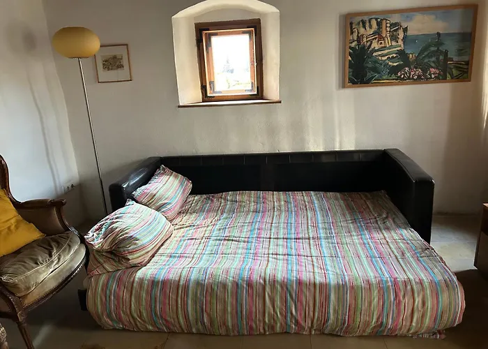 Einzeldenkmal In Der Altstadt Von Villa *