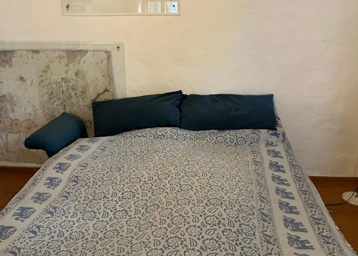 Einzeldenkmal In Der Altstadt Von Villa